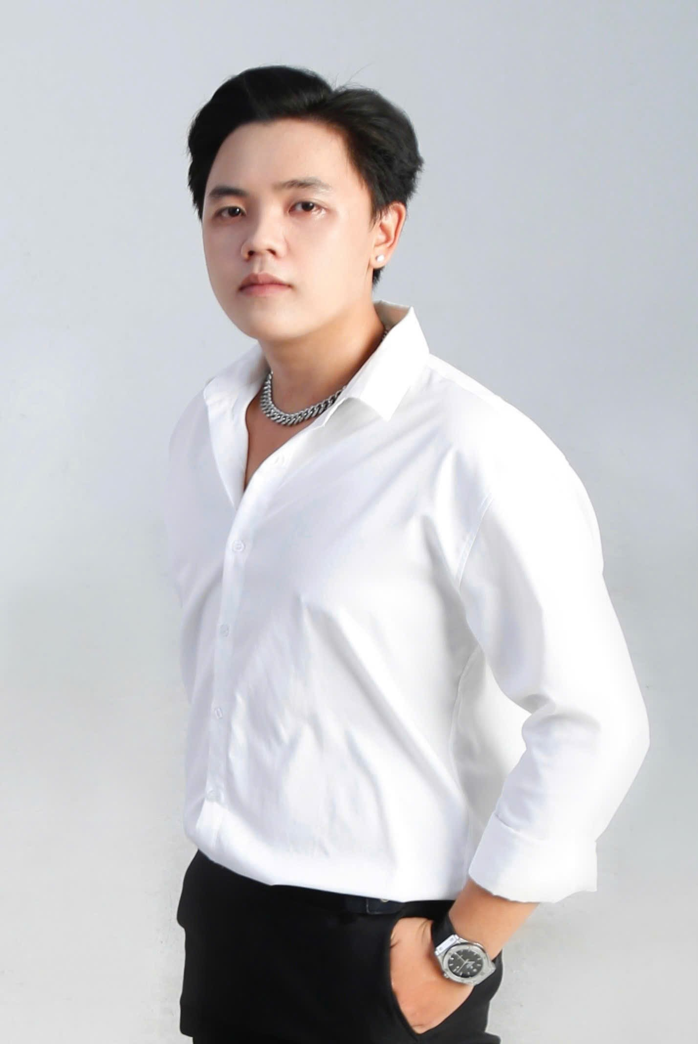 Vũ Hồng Sơn — Full-stack Marketing Leader